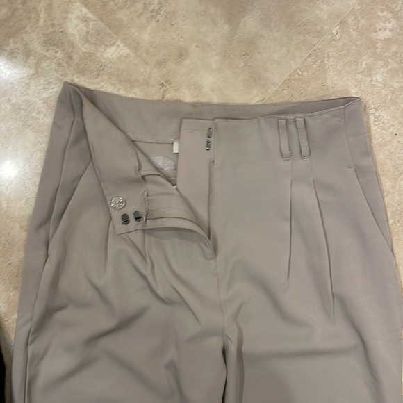 NWT Beige Thread and Supply Wide leg suit pants in size XL - Picture 3 of 7